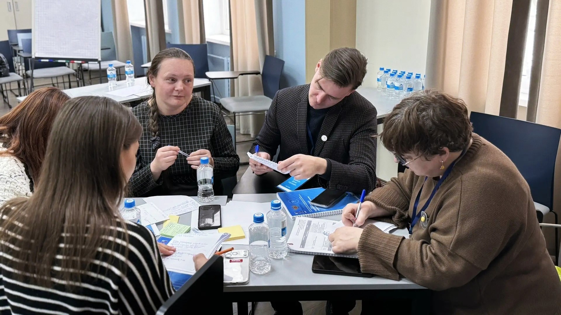 Субъектность и адаптивность: калининградские специалисты обсуждают стратегию воспитания