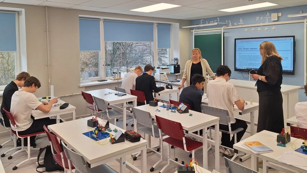 Управленческие команды из семи регионов завершили обучение в Санкт-Петербурге