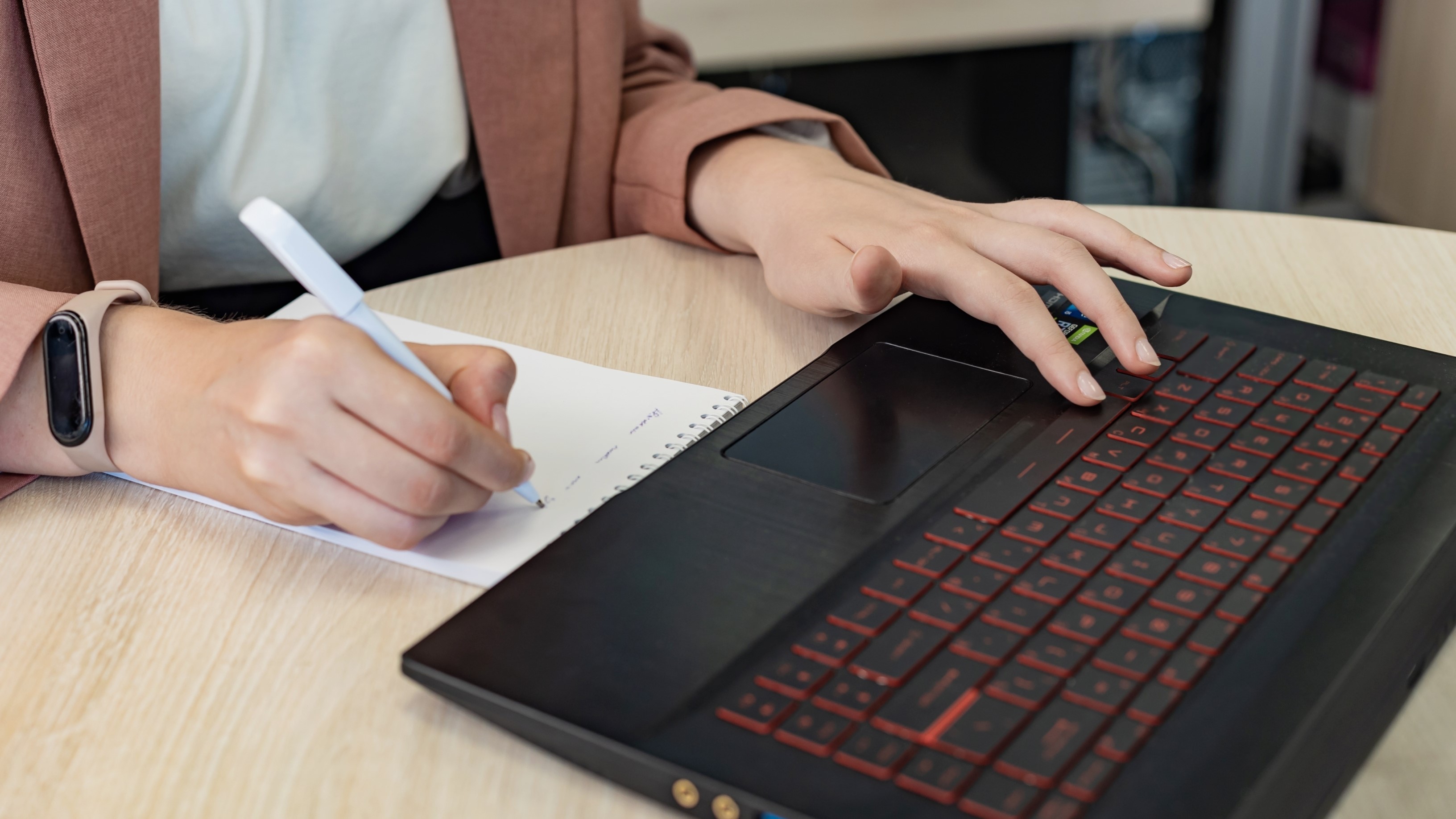 Почти 33 тыс. учителей труда (технологии) прошли повышение квалификации в Государственном университете просвещения