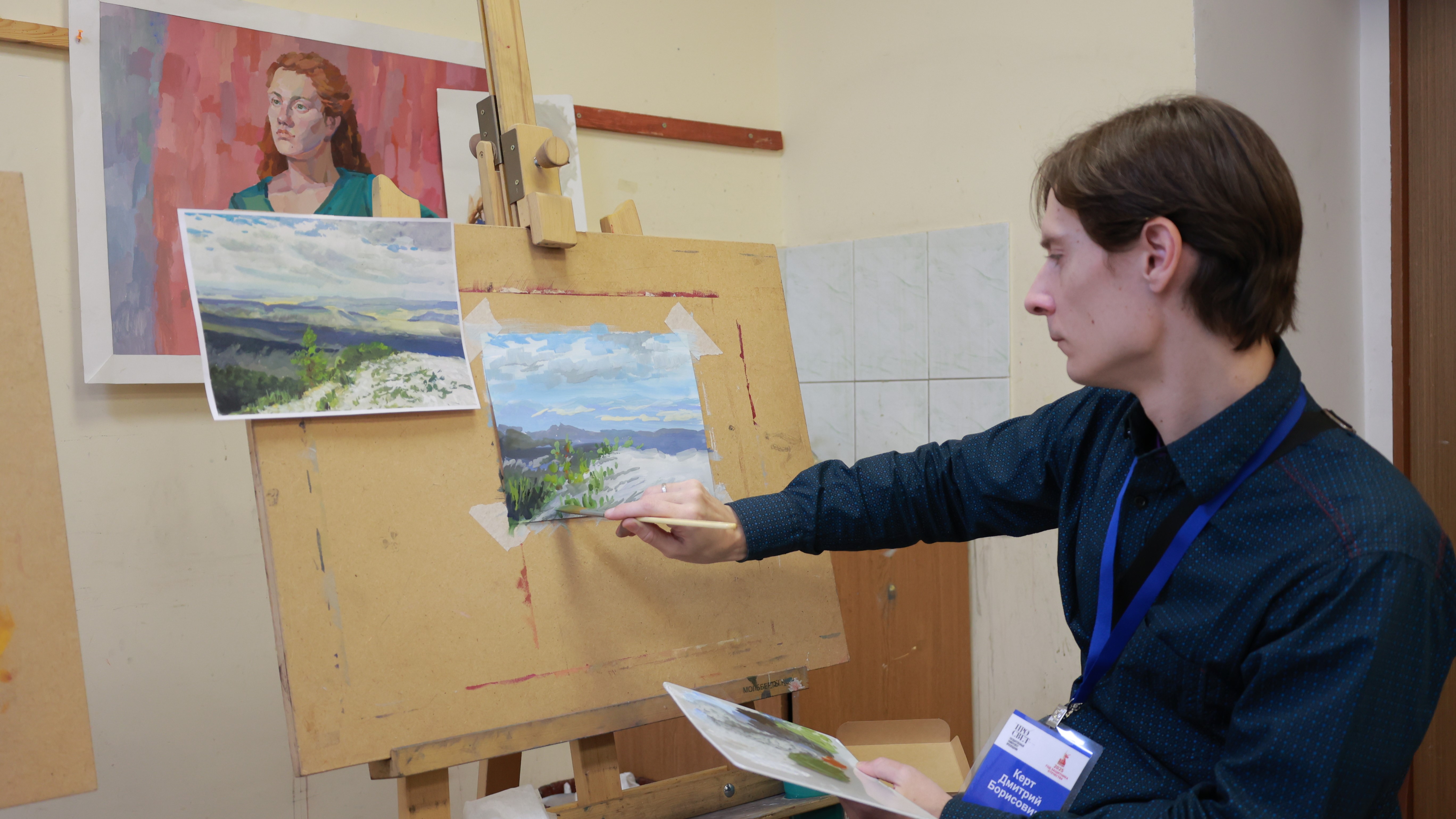 Педагоги ИЗО освоили современные техники на практических мастер-классах