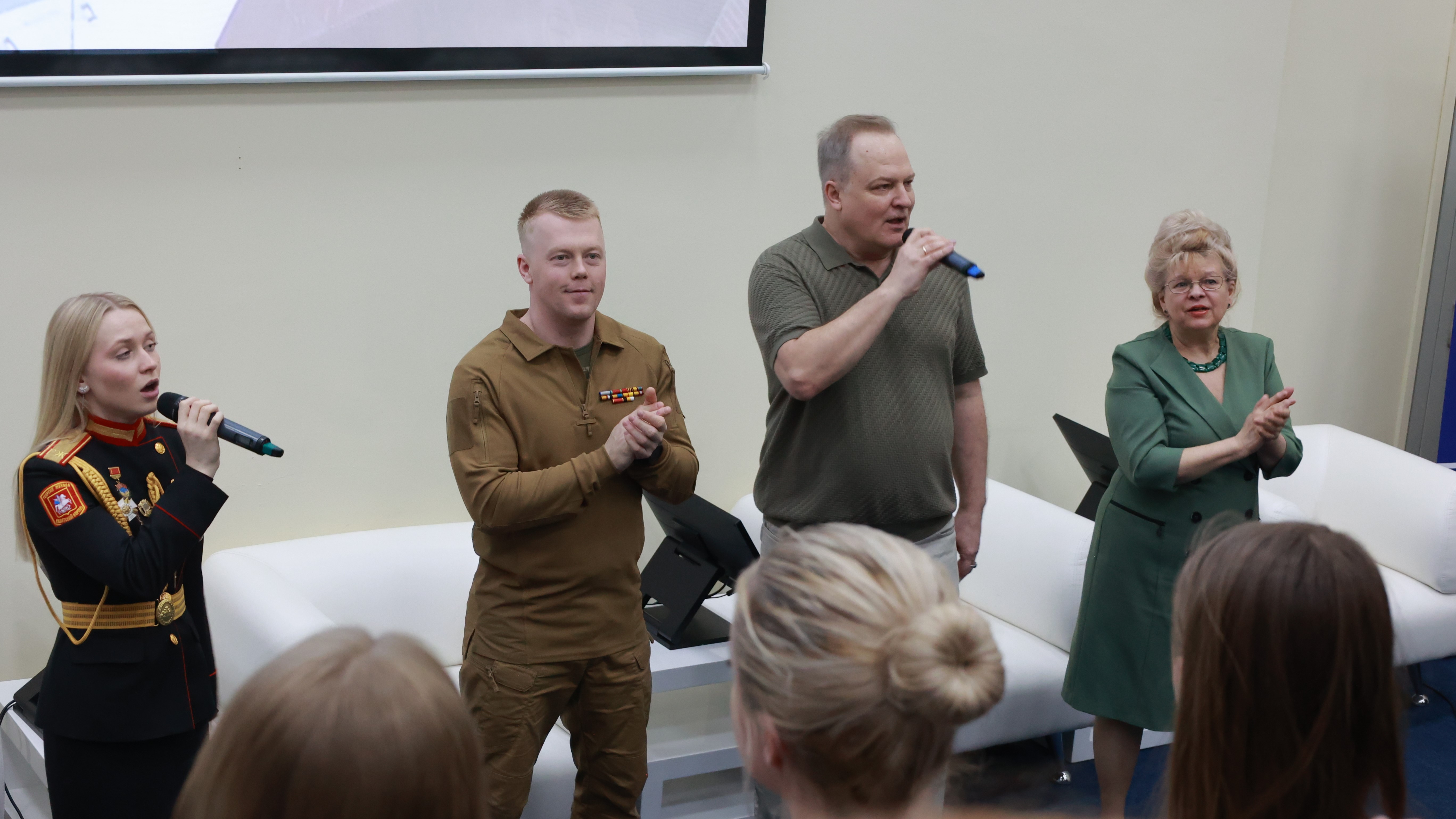 Концерт в честь 80-летия Победы прошел в Просвете