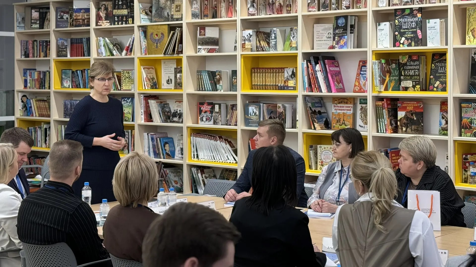 Участники выездной программы Просвета встретились с министром образования Калининградской области