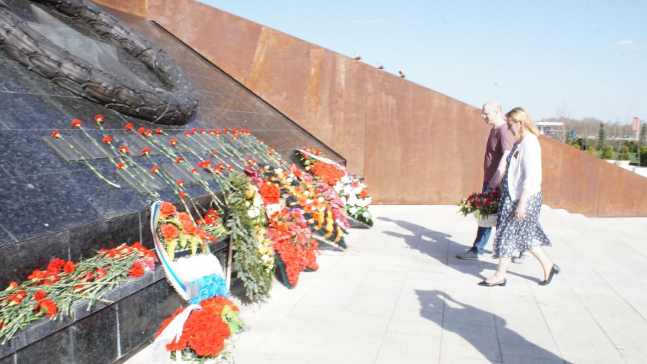 Сотрудники и студенты Просвета посетили мемориал Советскому солдату подо Ржевом