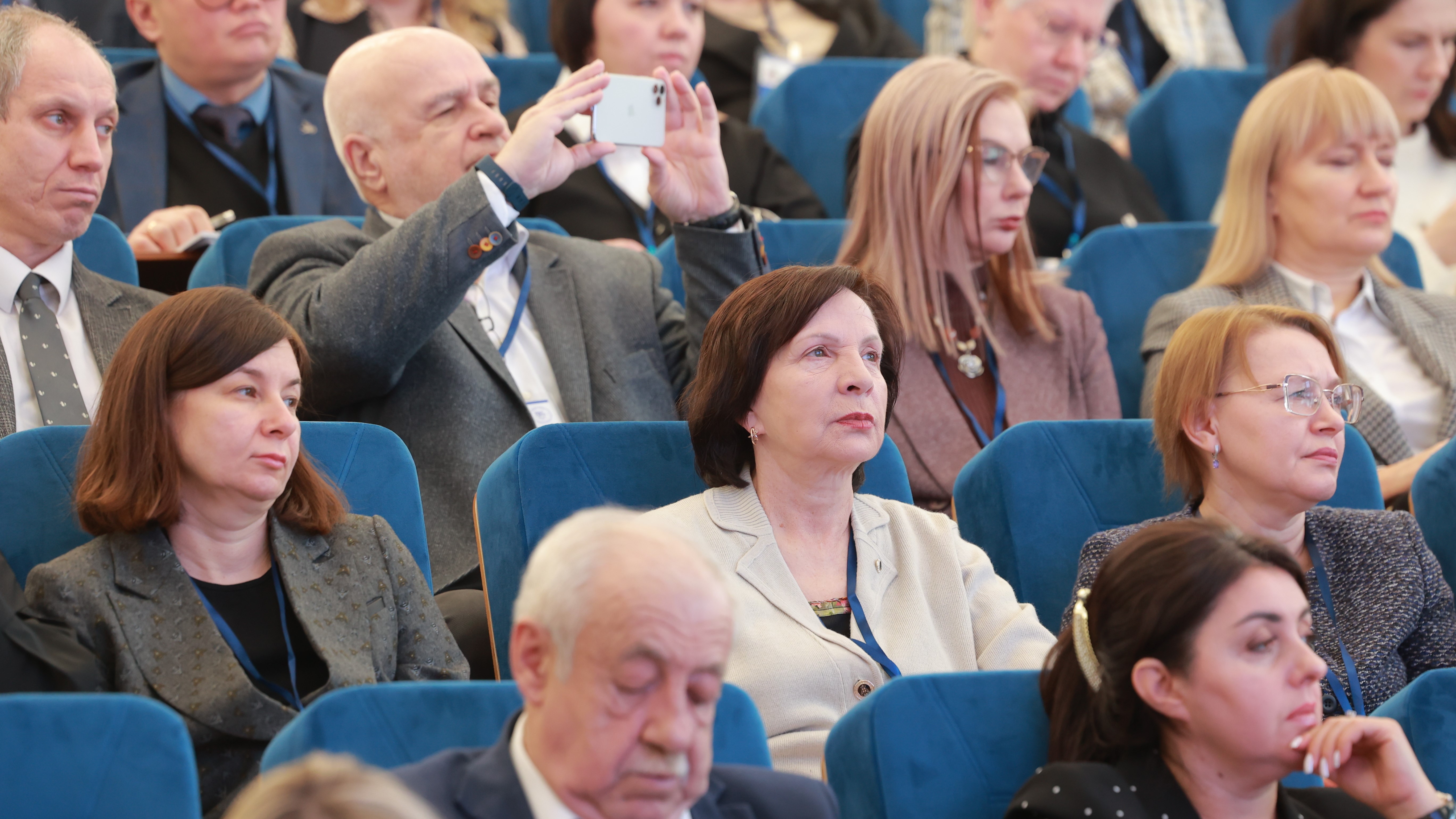 В Москве стартовала масштабная сессия по развитию дополнительного педагогического образования