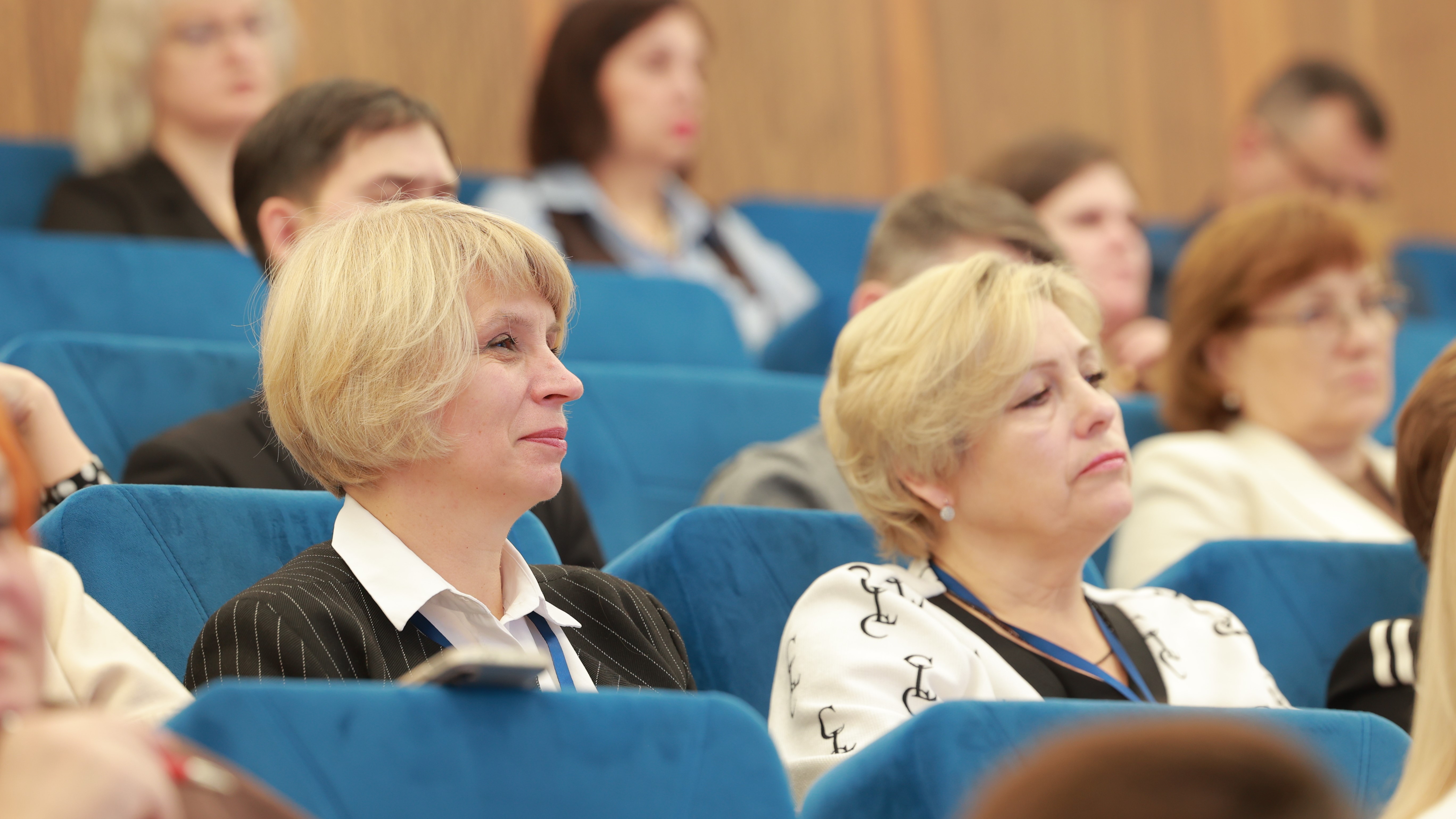 Директора продолжают очное обучение в Просвете