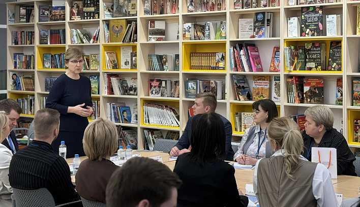 Участники выездной программы Просвета встретились с министром образования Калининградской области