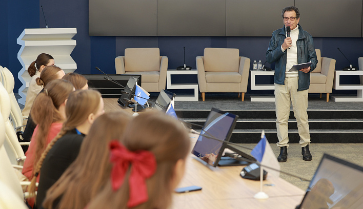 Финалисты олимпиады «Хранители русского языка» приступили к командным испытаниям в Москве